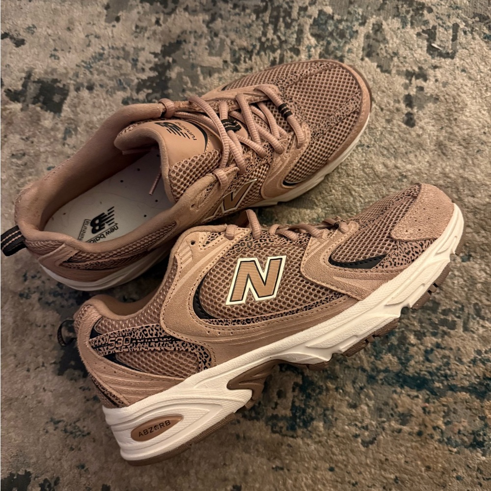 Women’s New Balance 530s Beige/Tan Sneakers - Picture 2 of 4